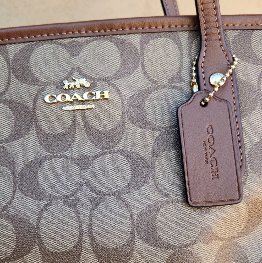 Coach Drawstring Carryall in Signature Canvas - Picture 8 of 10
